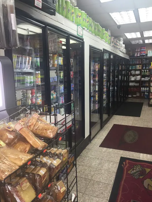 T-Famous Deli Picture 2