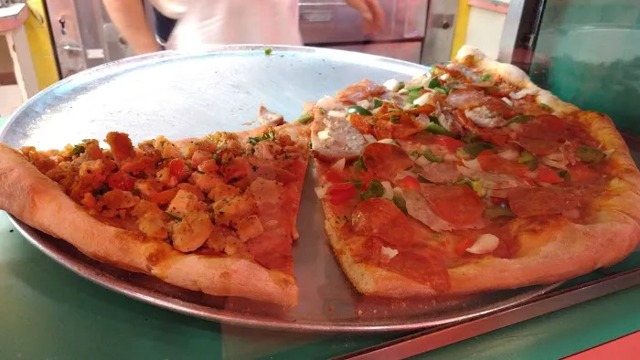 Capri II Pizzeria Picture 5