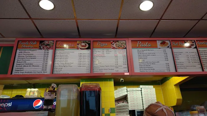 Capri II Pizzeria Picture 6