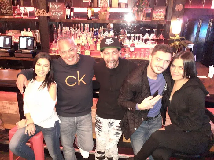 LIT Sports Lounge & Grill Picture 9