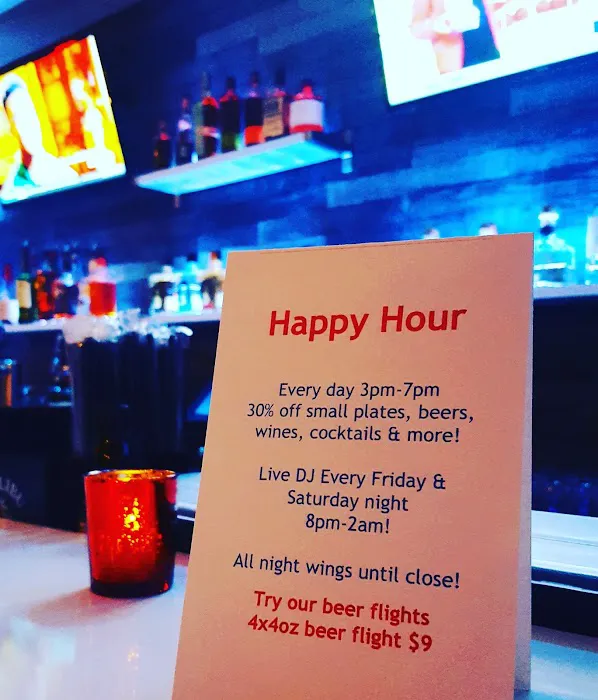 New Roc Social Bar & Lounge Picture 1