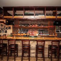Aura wine & Bar ico