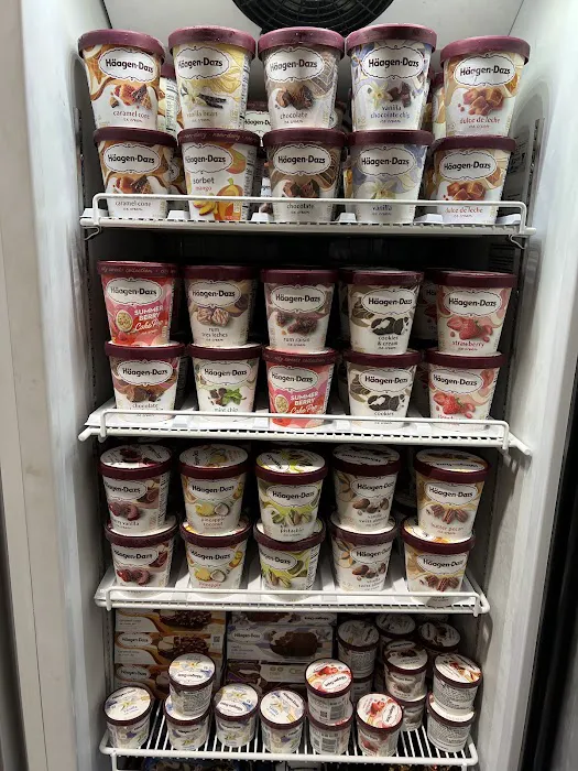 NFM Gourmet Deli Picture 3