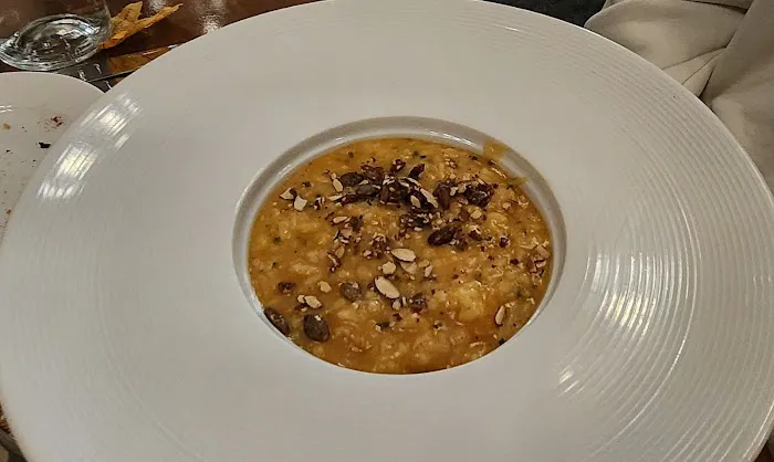 Dining Lab Picture 9