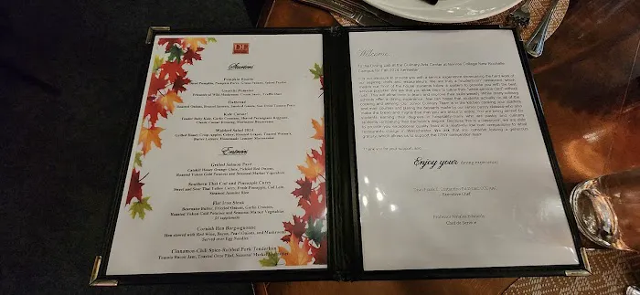 Dining Lab Picture 3