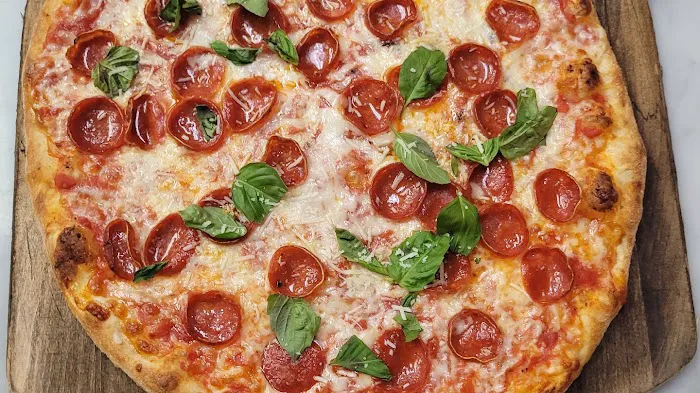 4 Bros Pizza Picture 2