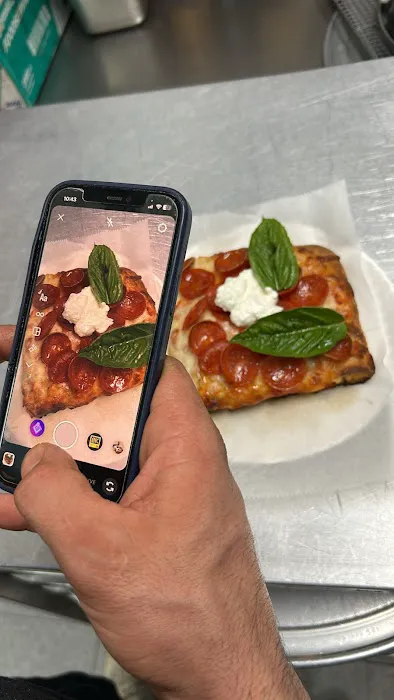 Mario's Metro Pizza & Pasta Picture 9