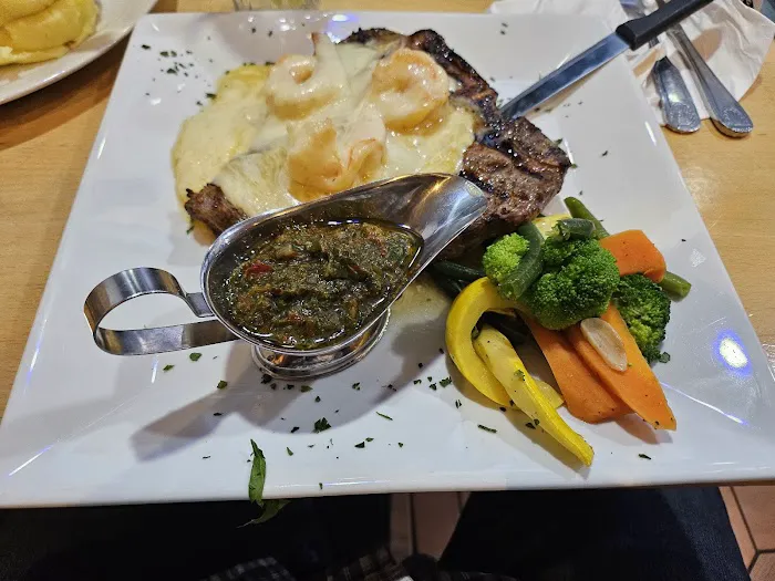 Caridad & Louie's Restaurant Picture 9