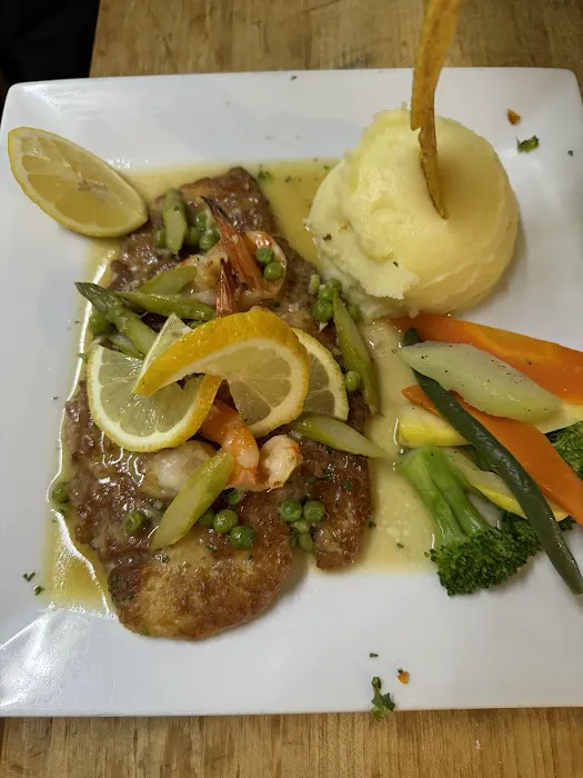 Caridad & Louie's Restaurant Picture 5