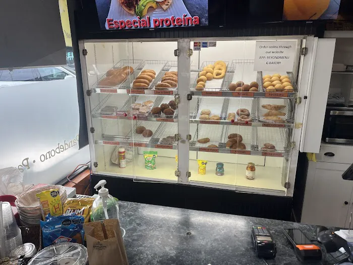 G BAKERY Restaurante & Panaderia Colombiana Picture 9