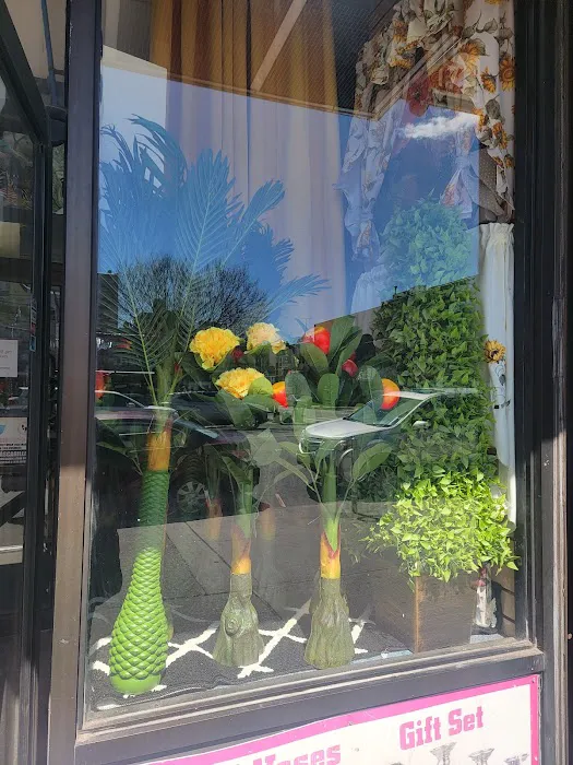 Bronxview Deli Grocery Picture 1