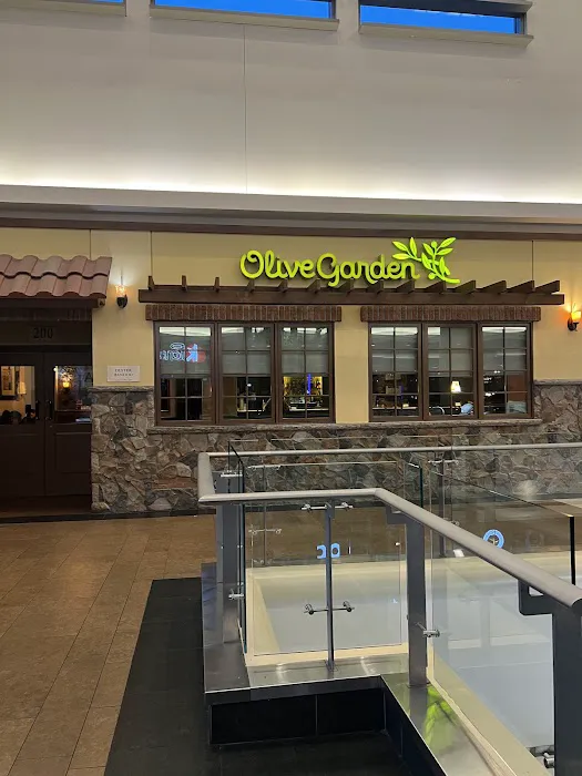 Olive Garden Italian Restaurant Picture 7