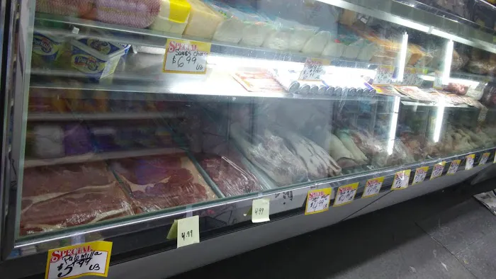 C&C Deli Grocery Picture 3