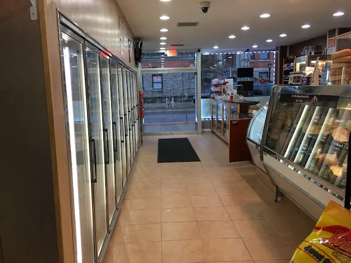 McLean Deli Picture 3