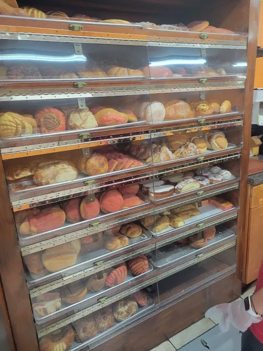 Carrusel Pastry Shop Co Picture 5