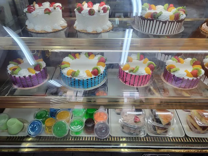 Carrusel Pastry Shop Co Picture 2