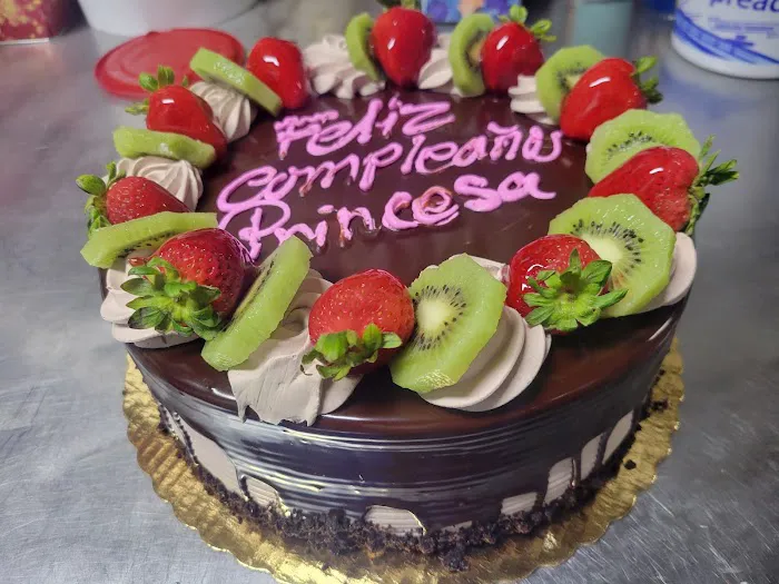 Carrusel Pastry Shop Co Picture 1