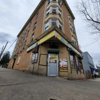 352 Riverdale Deli ico