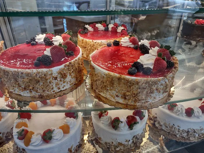 La Pinata Bakery Picture 6