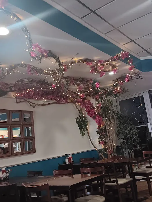 La Pupusa Loca Picture 3