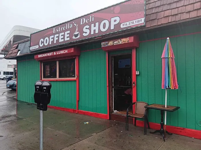 Estrella's Deli Coffee Shop Picture 2