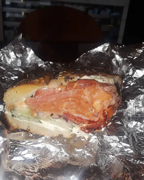 Wally's Bagel Nosh Picture 7