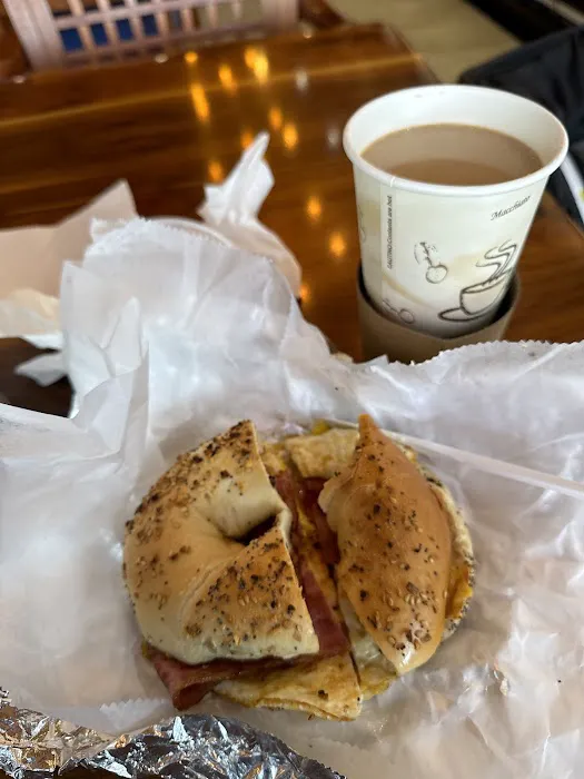 Wally's Bagel Nosh Picture 1