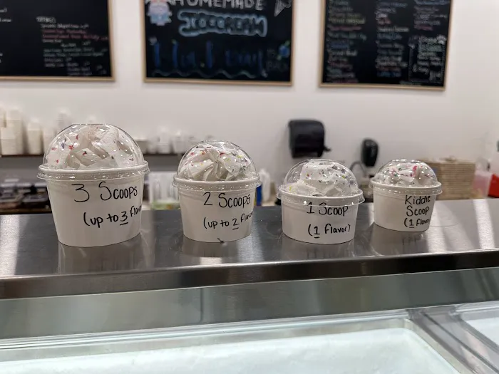 Daniela's Ice Cream Picture 3