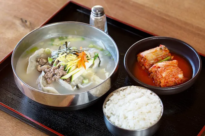 최가냉면(구 삼봉냉면) Choi Ga(Formerly Sambong) Picture 1