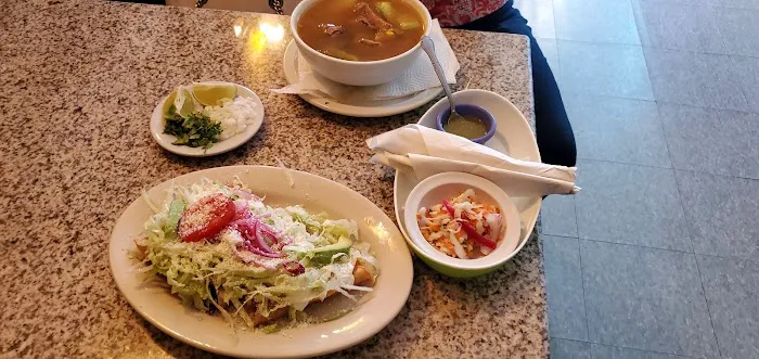 Restaurante Salvadoreño Picture 3