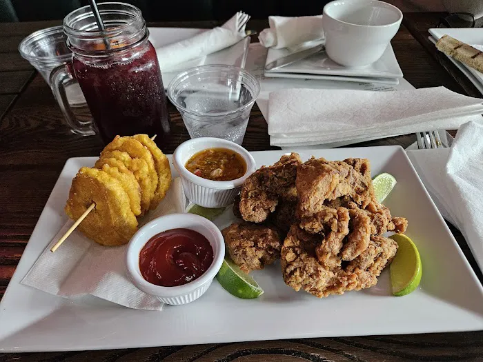 Agua É Coco Bar & Grill Picture 2