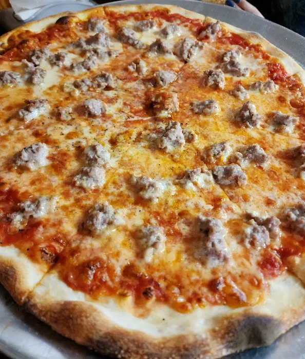 Louie & Ernie's Pizza Picture 10