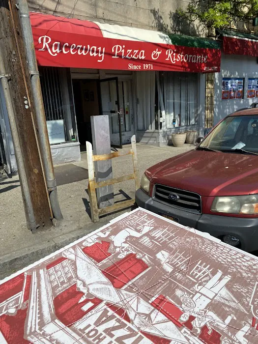 Raceway Pizza Picture 7