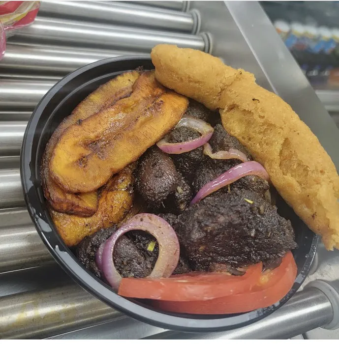 Yardi Deli and Grocery Picture 2