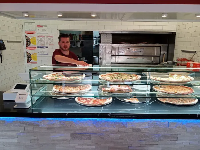 N Y Pizza Picture 6