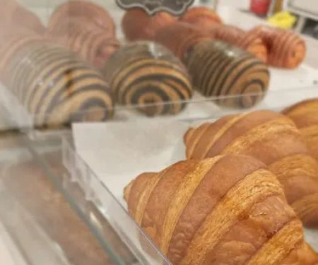 Arome Caffe & Patisserie