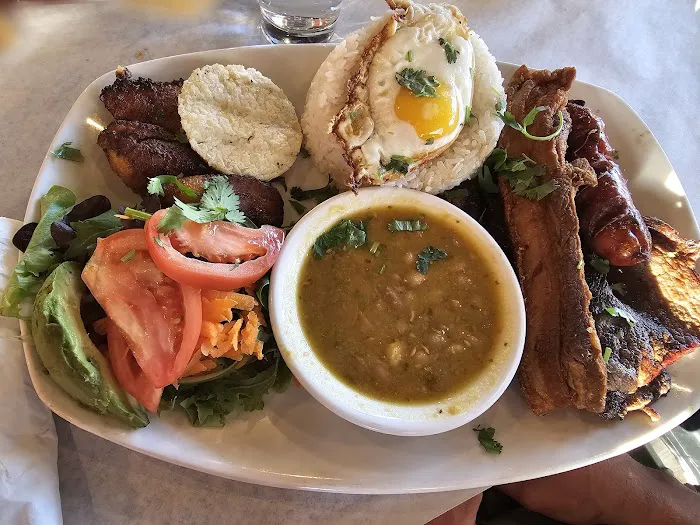 La Masa Restaurant Throggs Neck Picture 1