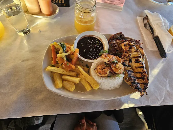 La Masa Restaurant Throggs Neck Picture 4