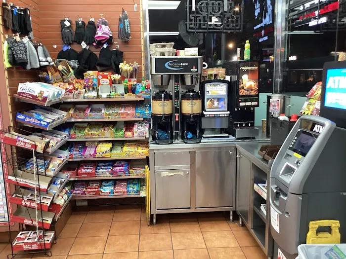 PHILLIPS GOURMET DELI Picture 4