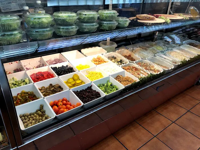 PHILLIPS GOURMET DELI Picture 8