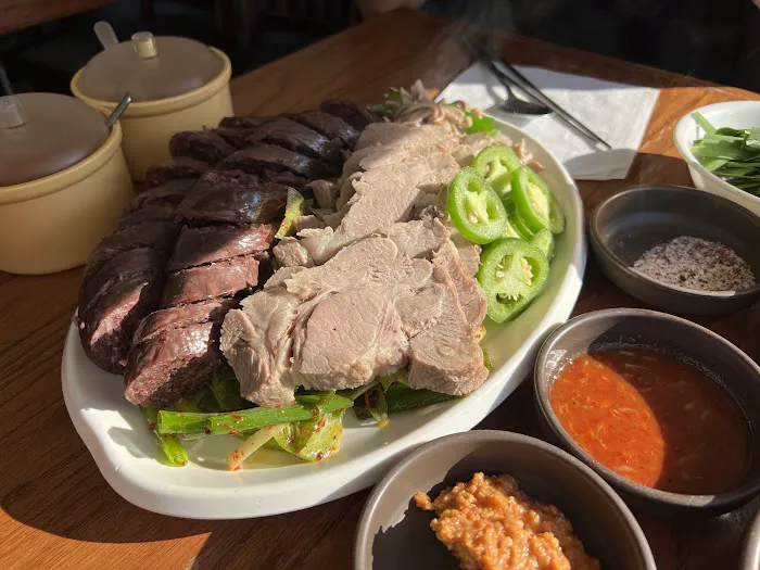 Busan Gukbap (부산국밥) Picture 3