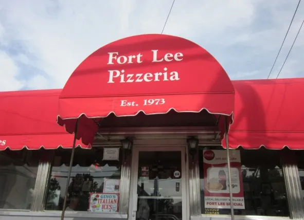Fort Lee Pizzeria Picture 5