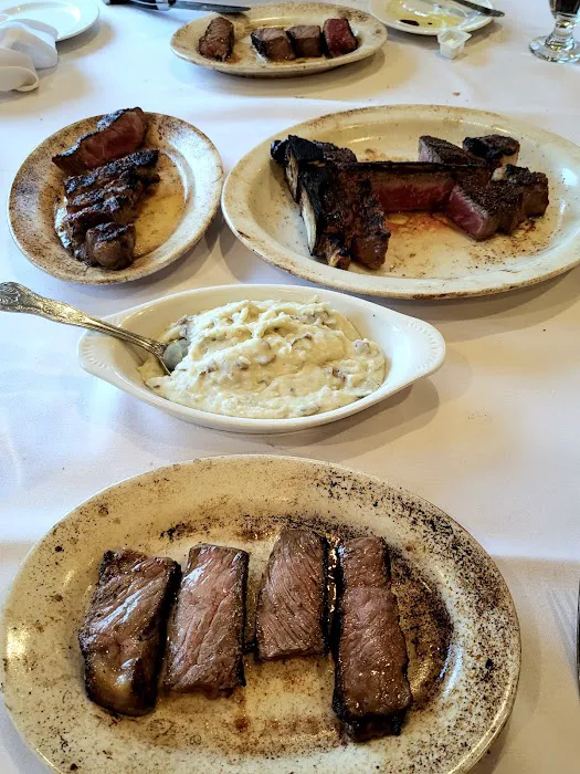 Cliff's Steakhouse Picture 6