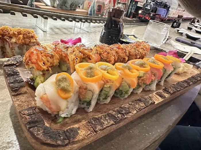 Choo Choo Train Sushi Picture 3