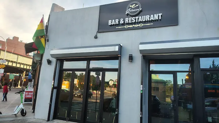 The Eleanor's Bar & Restaurant Picture 5