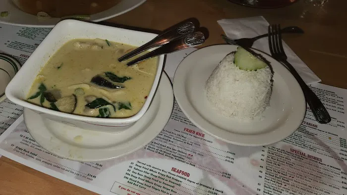 Honey's Thai Pavilion Picture 7