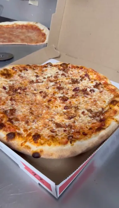 Frank's Pizza Picture 10