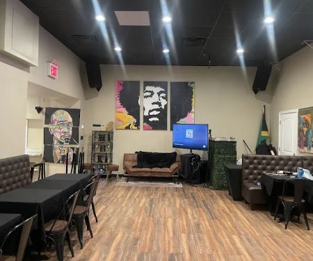 Mya's Bar & Kitchen