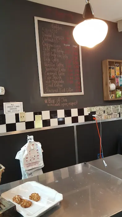 ANDERSON BAGEL & DELI Picture 3