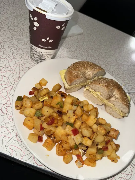 ANDERSON BAGEL & DELI Picture 9